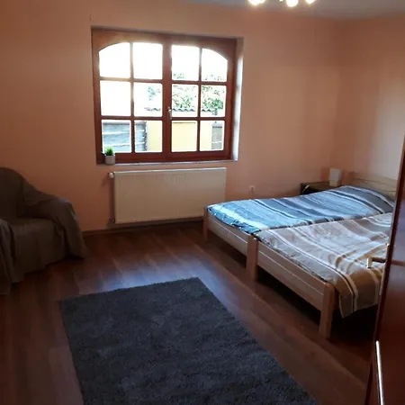 Prémium Apartmanház érd * Erd