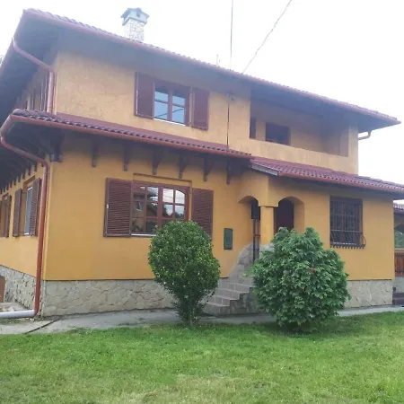 Casa vacanze Prémium Apartmanház érd