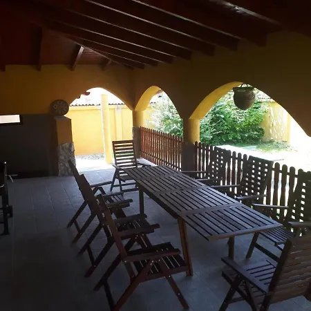Prémium Apartmanház érd