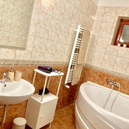 Prémium Apartmanház érd