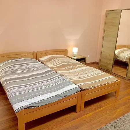 Prémium Apartmanház érd Erd